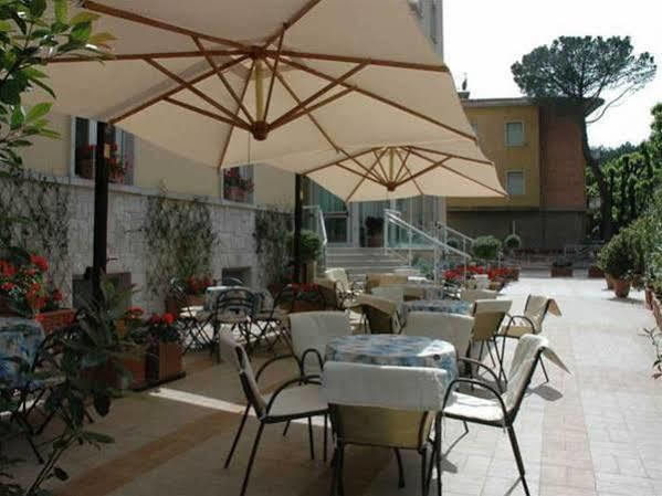 Hotel Mizar Chianciano Terme Exterior photo